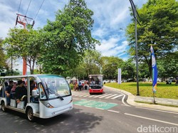 Aturan Baru TMII: Dilarang Jalan-jalan Pakai Kendaraan Bermotor
