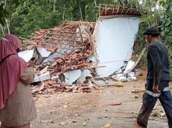 Tanah Gerak di Blitar Selatan Makin Signifikan, Masjid-Rumah Marbot Rusak