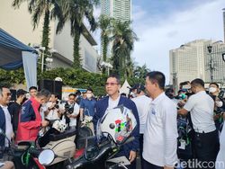 Pj Gubernur: Jika DKI Ingin Ganti Kendaraan Dinas, Harus Mobil Listrik