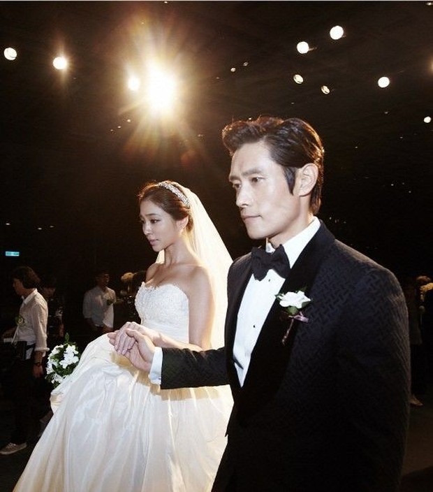 Potret pernikahan Lee Byung Hun dan Lee Min Jung