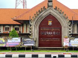 Karangan Bunga Ucapan Selamat Banjiri Polda Bali Usai KTT G20