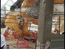 Tenda Pernikahan Sidrap Rusak Diterjang Angin Kencang, Kursi Berterbangan