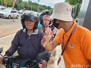 Tiket Masuk Online TMII Bikin Pengunjung Kebingungan di Pintu Masuk