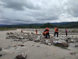 Hari Kelima, Tim SAR Sisir Sungai 3 Km Cari Bocah Korban Longsor Poros Malino