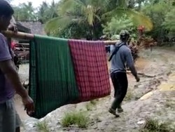 Ada Lagi Warga Sakit di Pandeglang Ditandu 3 Km Gegara Jalan Rusak
