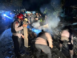 Cerita Pemilik Kenang Warung yang Dibakar Warga Terprovokasi Hoax di Sorong