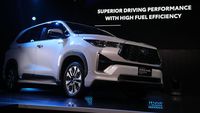 Melihat Lebih Dekat Toyota Kijang Innova Zenix
