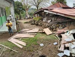 Gempa M 5,5 di Kupang, Rumah Warga Rata dengan Tanah
