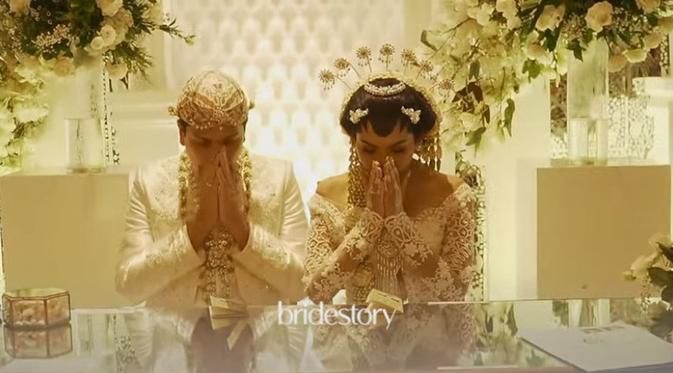 Glenca Chysara dan Rendy Jhon Glenca Chysara dan Rendy Jhon