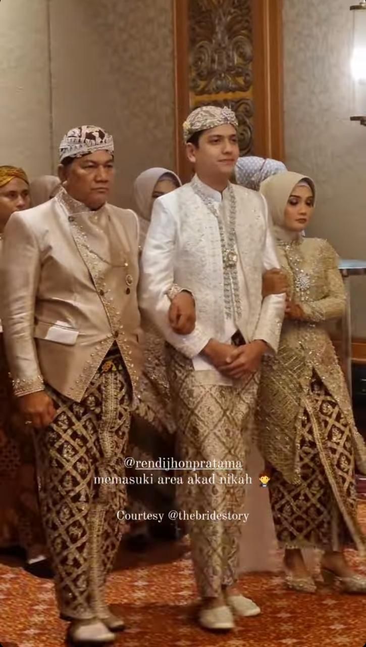 Glenca Chysara dan Rendy Jhon Glenca Chysara dan Rendy Jhon
