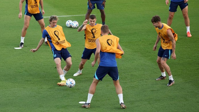 DOHA, QATAR - NOVEMBER 20: Players of England in action during the England Training Session at Al Wakrah Stadium on November 20, 2022 in Doha, Qatar. (Photo by Eddie Keogh - The FA/The FA via Getty Images)