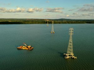 PLN Operasikan SUTT 150 kV, Listrik Warga Pulau Sebuku Nyala 24 Jam