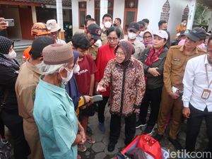 Mensos Jamin Anak Korban Tertimbun Longsor di Blembem Gunungkidul Mensos Jamin Anak Korban Tertimbun Longsor di Blembem Gunungkidul