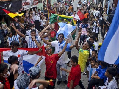 Seperti Ini Meriahnya Demam Piala Dunia di Sulawesi Barat