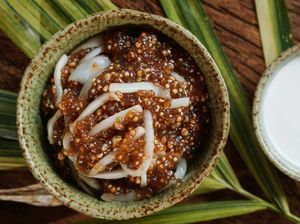 Resep Bubur Sagu Mutiara Kelapa Muda yang Legit Buat Camilan