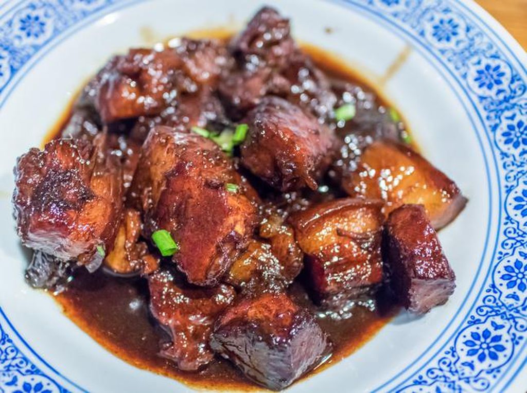 Apes! Hobi Curi Makanan Teman Kos, Eh yang Dicuri Malah Daging Babi Apes! Hobi Curi Makanan Teman Kos, Eh yang Dicuri Malah Daging Babi