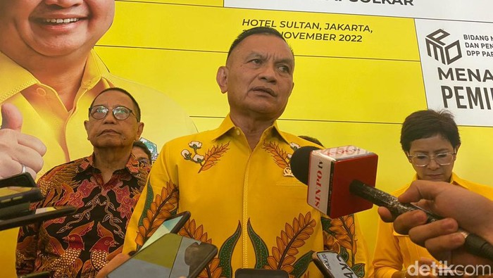 Sekjen Golkar Lodewijk (Rumondang Naibaho/detikcom). Sekjen Golkar Lodewijk (Rumondang Naibaho/detikcom).