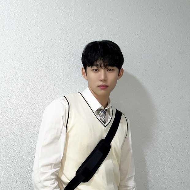 Seo Bum June/ Foto : instagram.com/hook_entertainment/ Seo Bum June/ Foto : instagram.com/hook_entertainment/