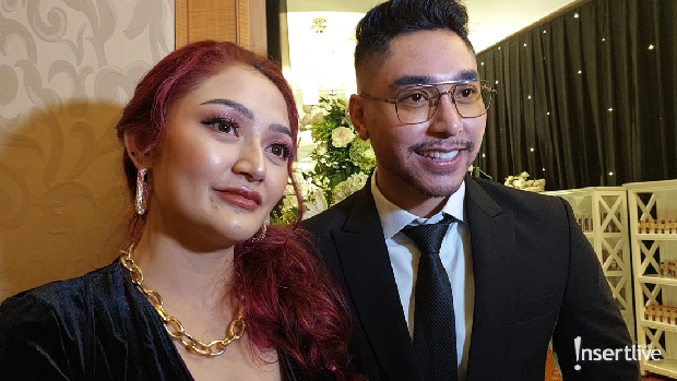 Siti Badriah dan Krisjiana Baharudin