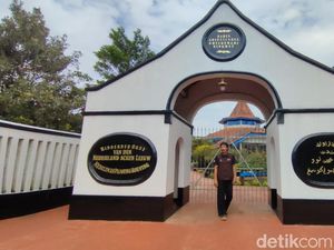 4 Rekomendasi Tempat Ziarah Terpopuler di Ciamis 4 Rekomendasi Tempat Ziarah Terpopuler di Ciamis