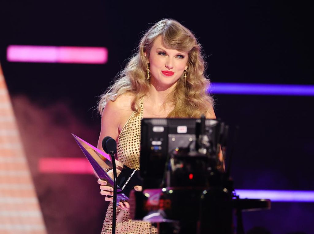 Raih 5 Piala, Taylor Swift Kini Menang Favorite Music Video
