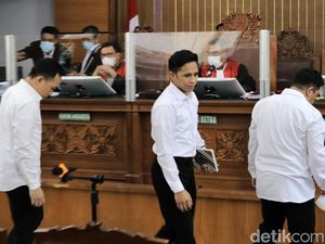 Sempat Terhenti Akibat Gempa, Sidang Pembunuhan Yosua Dilanjutkan