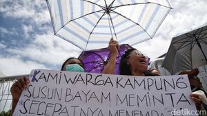 Warga Korban Gusuran JIS Geruduk Kampung Susun Bayam, Tagih Janji Hunian