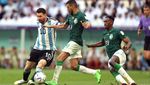 Abdulelah Al Malki Pengawal yang Bikin Messi Tak Berkutik