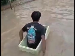 Banjir Setinggi 1 Meter Rendam Permukiman di Enrekang gegara Sungai Meluap