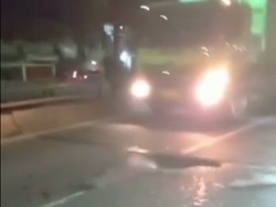 Warga Resah Flyover Jembatan Dua Tambora Berlubang, Polisi Cek TKP