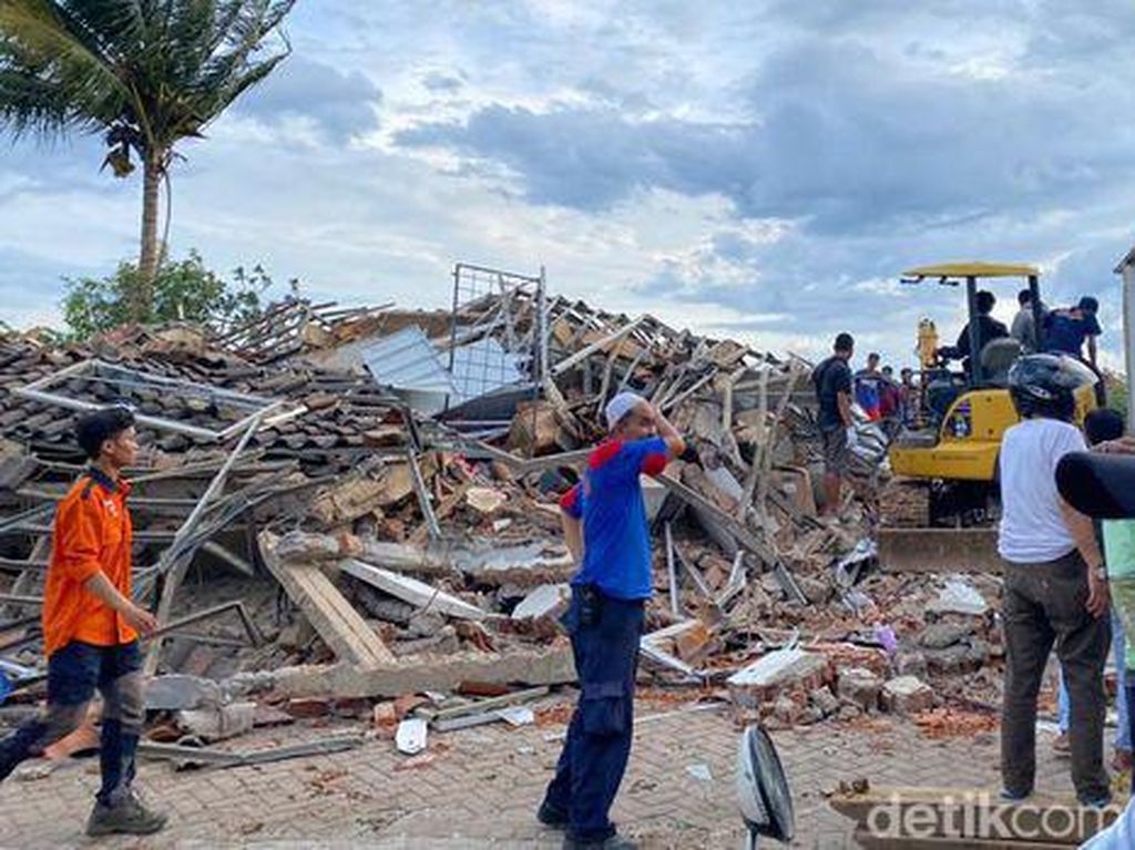 Pemerintah Siap Ganti Rumah-Masjid Rusak Parah Dampak Gempa Cianjur