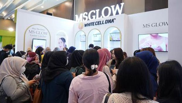 Booth MS GLOW Dipenuhi Para Beauty Enthusiast di Medan x Beauty 2022