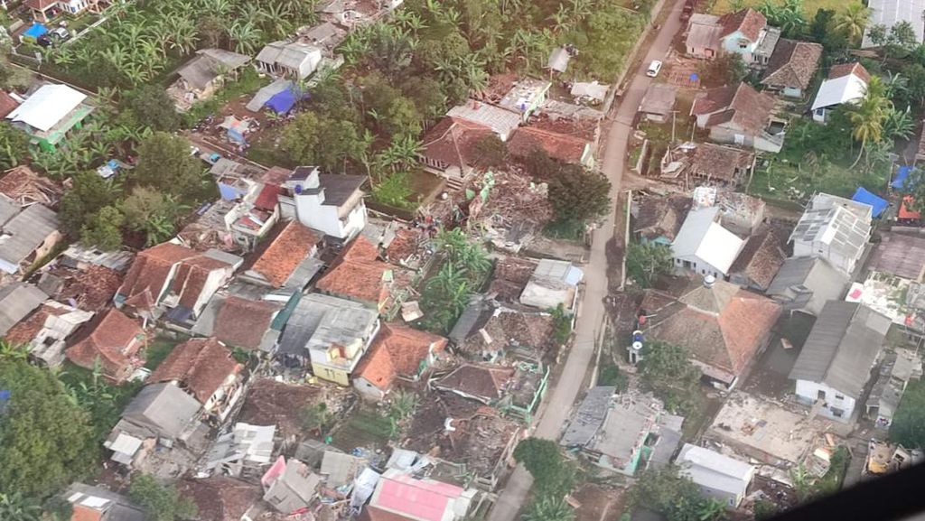 Foto Udara Kawasan Terimbas Gempa Cianjur, Mengerikan!