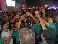 Cuma di Tempat Ini, Suporter Piala Dunia 2022 Boleh Minum Alkohol