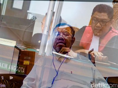 Eks Presiden ACT Ahyudin Jalani Sidang Lanjutan Pemeriksaan Saksi