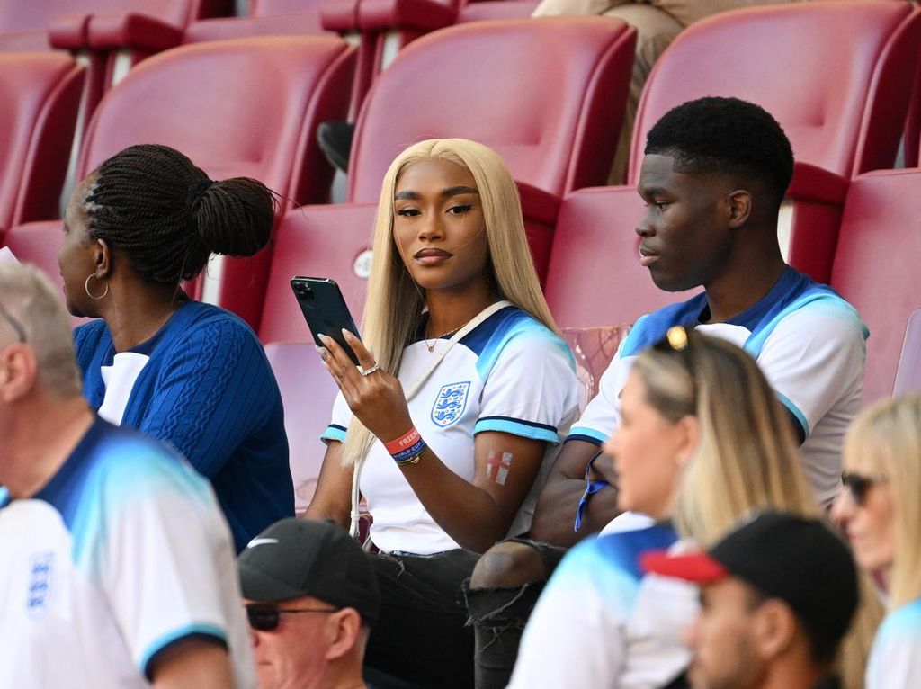 Qatar Serba Mahal, tapi WAGs Inggris Santai Nginap di Kapal Pesiar dan Hotel Bintang 5 Qatar Serba Mahal, tapi WAGs Inggris Santai Nginap di Kapal Pesiar dan Hotel Bintang 5