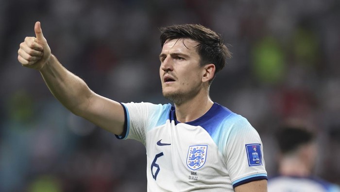 DOHA, QATAR - NOVEMBER 21: Harry Maguire of England in action during the FIFA World Cup Qatar 2022 Group B match between England and IR Iran at Khalifa International Stadium on November 21, 2022 in Doha, Qatar. (Photo by Ian MacNicol/Getty Images)