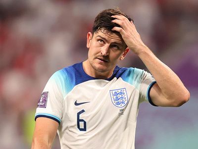 Duh, Harry Maguire Kena Olok-olok di Tribun