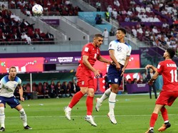 Inggris menang 6-1 atas Iran di Piala Dunia 2022 Grup B. Gol pembuka dicetak Jude Bellingham via sundulan, sisanya dikemas Bukayo Saka (dua gol), Raheem Sterling, Marcus Rashford, dan Jack Grealish (Getty Images)