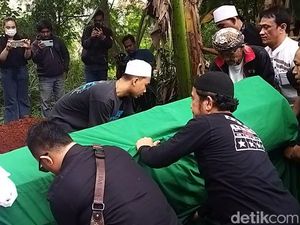 Ki Joko Bodo Meninggal Usai Tobat-Kaki Sempat Bengkak Ki Joko Bodo Meninggal Usai Tobat-Kaki Sempat Bengkak