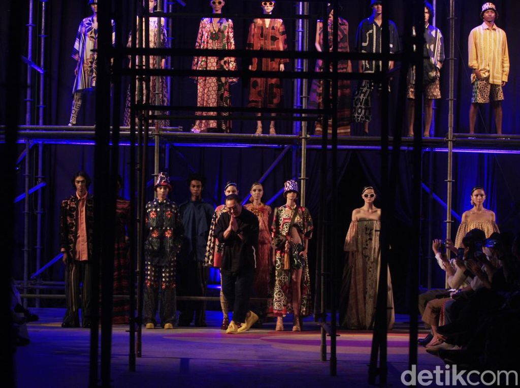 Spirit Kebebasan Penuh Syukur di Koleksi Terbaru Studio 133 Biyan Spirit Kebebasan Penuh Syukur di Koleksi Terbaru Studio 133 Biyan