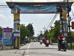 Pemkab Sidoarjo Genjot Program Betonisasi Jalan Desa yang Rusak