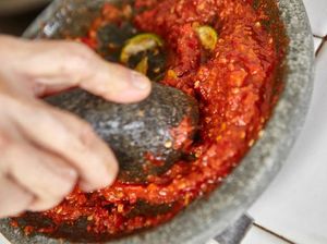 Perkara Sambal Diblender, Menantu Ini Dicap Malas Oleh Mertua Perkara Sambal Diblender, Menantu Ini Dicap Malas Oleh Mertua