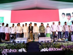 Selawatan Bareng Gus Azmi, Cak Imin Turut Doakan Korban Gempa Cianjur