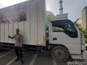 Pemkot Bengkulu-Polda Sumsel Salurkan Bantuan Korban Gempa Cianjur Pemkot Bengkulu-Polda Sumsel Salurkan Bantuan Korban Gempa Cianjur