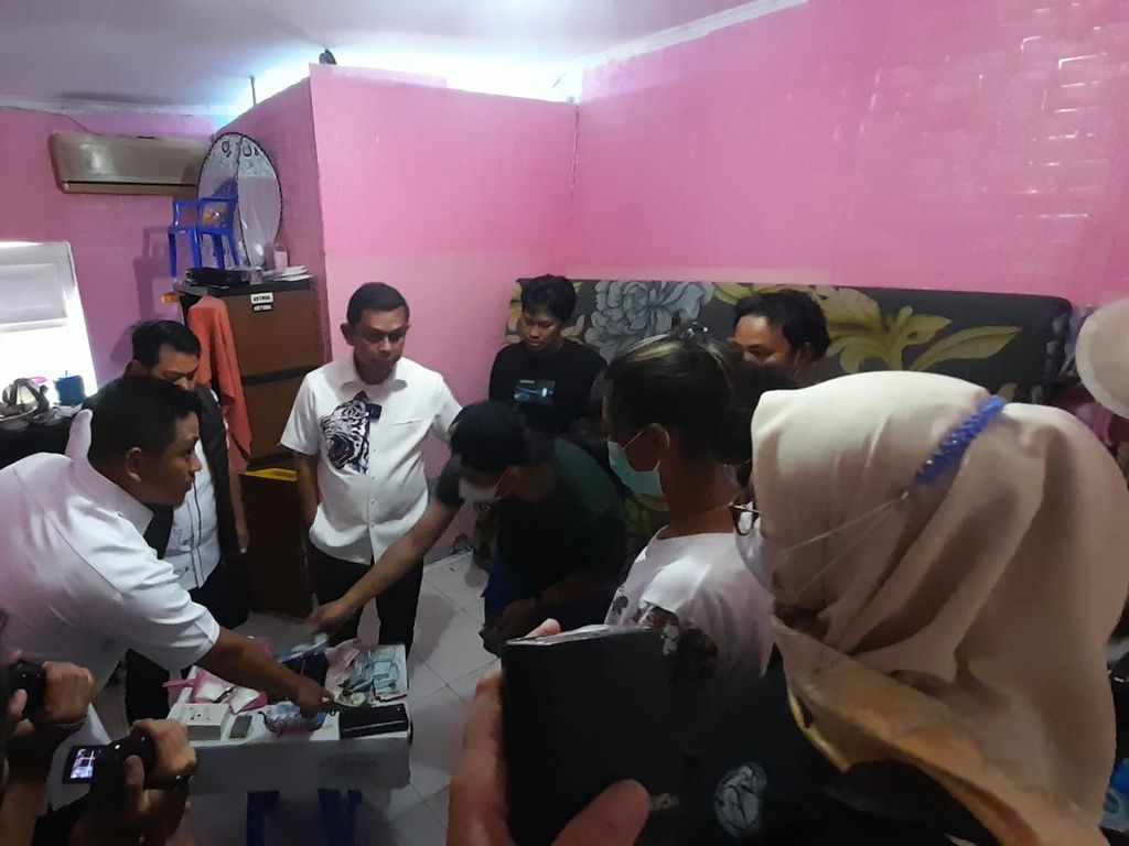 Gerebek Kampung Ambon, Polisi Tangkap 2 Pengedar Narkoba dan Sita Sabu