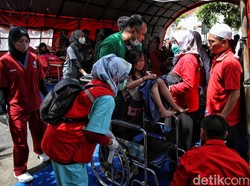 Jokowi Cek Korban Gempa Cianjur