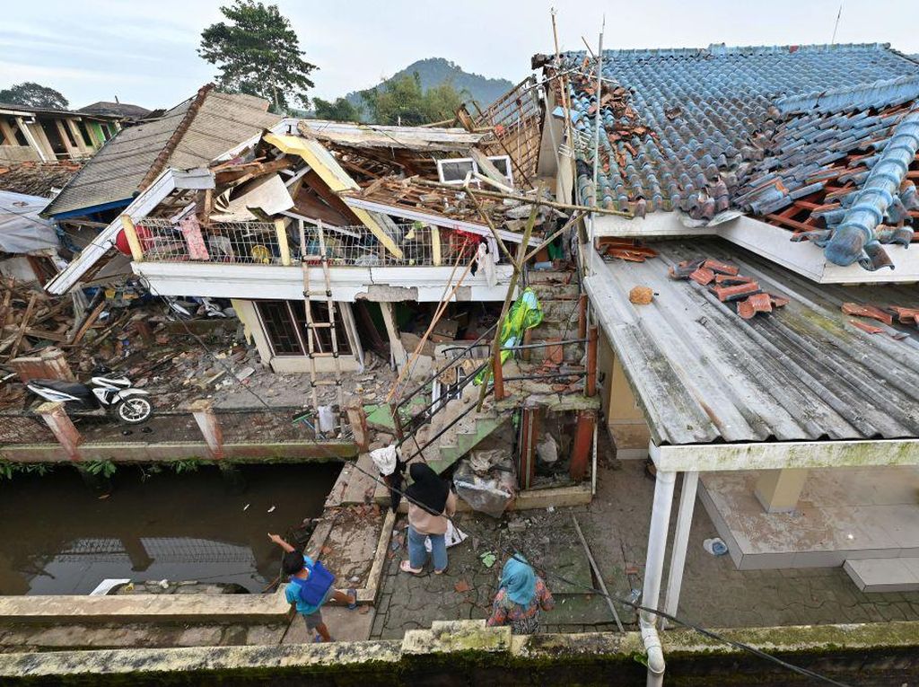 2.345 Bangunan Rusak Parah Akibat Gempa Cianjur, Pemerintah Siap Ganti