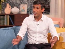 PM Inggris Peringatkan Sisi Mengerikan AI, Apa Itu?