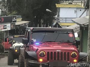 Video: Emosi Rombongan Rubicon Paksa Masuk Bromo Bawa-bawa Nama Khofifah Video: Emosi Rombongan Rubicon Paksa Masuk Bromo Bawa-bawa Nama Khofifah
